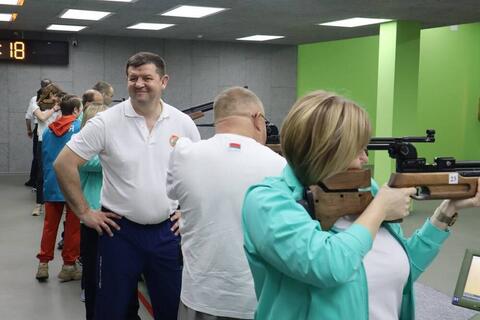 В тире Тимошенко стартовал республиканский турнир по стрельбе из пневматического оружия среди работников физической культуры, спорта и туризма, посвященный Дню Победы