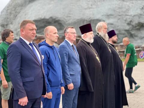 Стартовал велопробег, посвященный 80-летию освобождения Беларуси от немецко-фашистских захватчиков и празднику Собора Белорусских святых