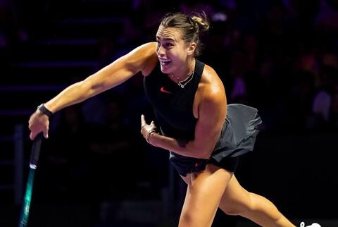 Арина Соболенко одержала победу над Паолини на турнире WTA в Эр-Рияде!