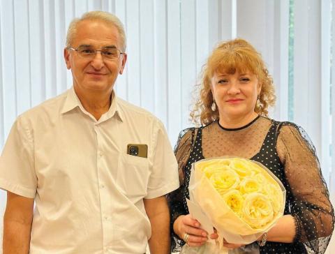 Поздравление в кругу коллег!