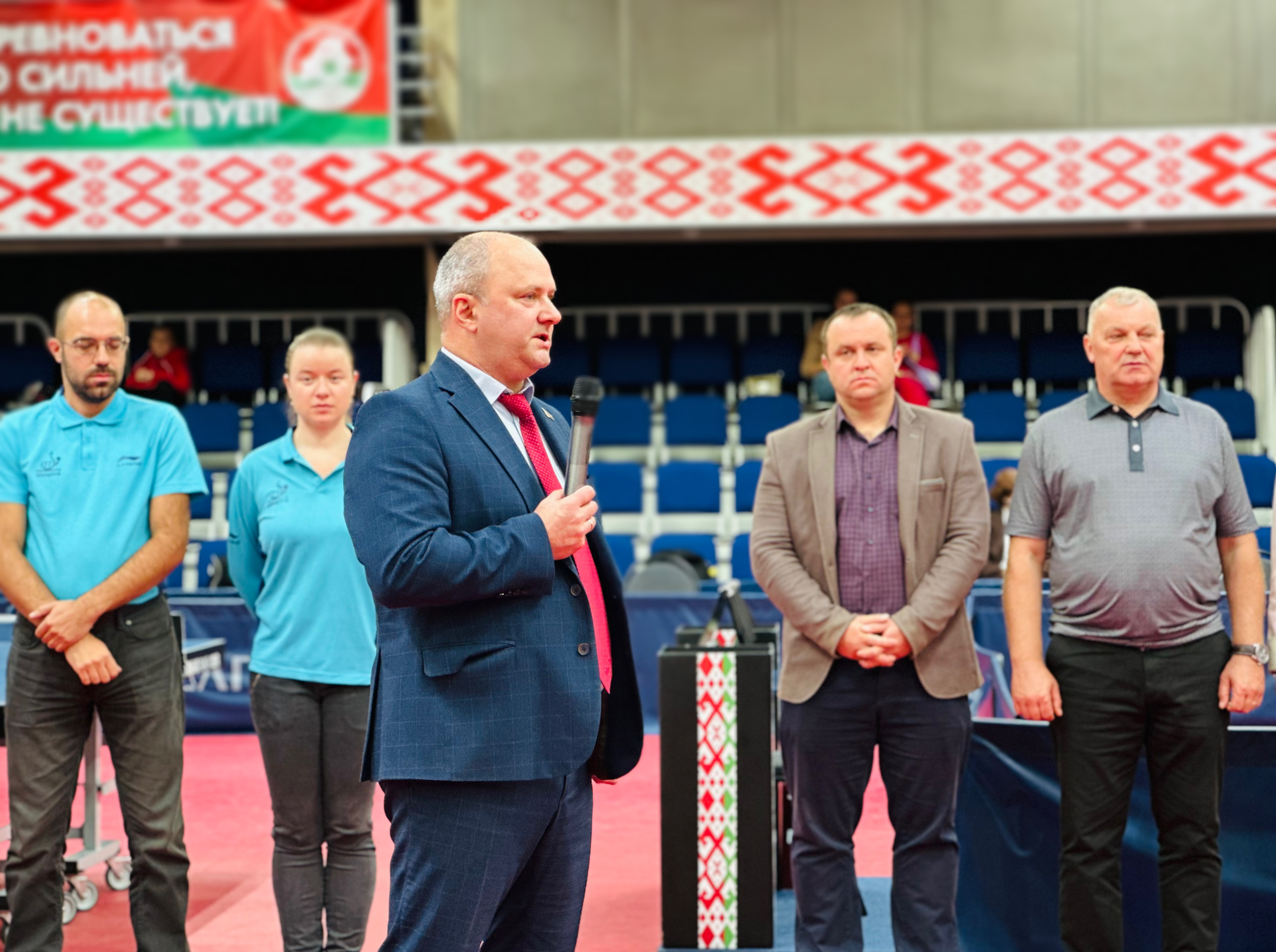 Турнир по теннису настольному: битва за звание чемпиона началась!