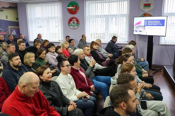 Сегодня, в 3-й четверг месяца, в Центре традиционно прошёл Единый день информирования.