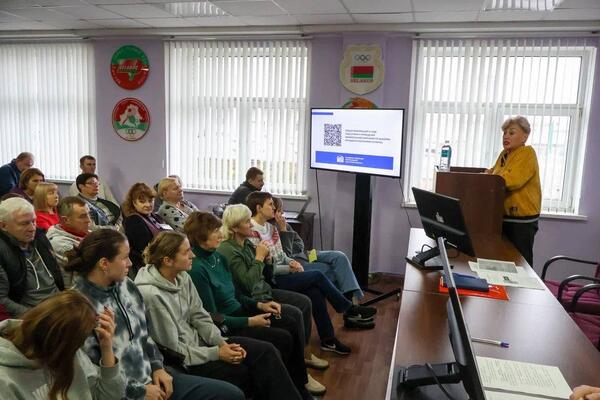 Сегодня, в 3-й четверг месяца, в Центре традиционно прошёл Единый день информирования.