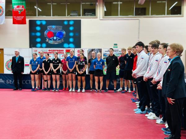 Турнир по теннису настольному: битва за звание чемпиона началась!