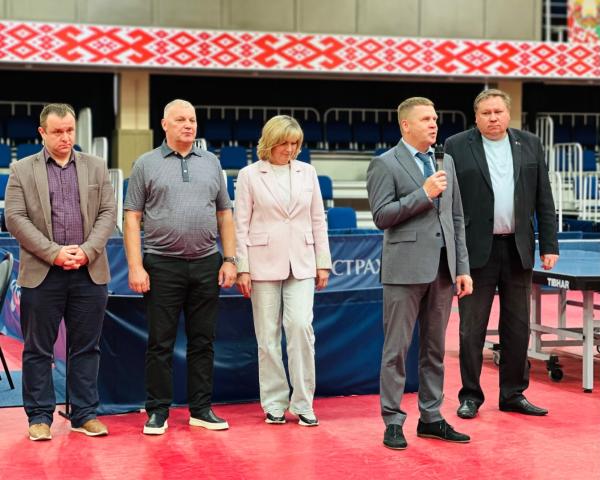 Турнир по теннису настольному: битва за звание чемпиона началась!