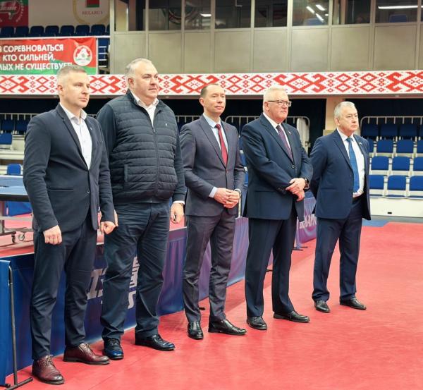 Спорт объединяет лидеров: в РЦОП прошёл «Красная ракетка»