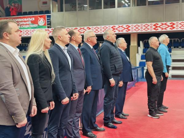 Спорт объединяет лидеров: в РЦОП прошёл «Красная ракетка»