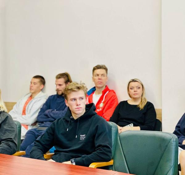 Национальная команда на семинаре по антидопинговым правилам