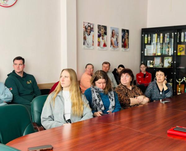 Готовы спасти жизнь: в РЦОП прошло обучение по дефибриллятору