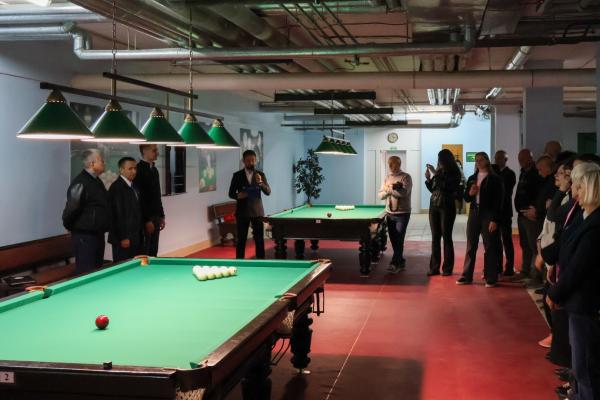 Торжественное открытие новой бильярдной комнаты