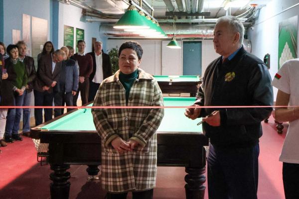 Торжественное открытие новой бильярдной комнаты