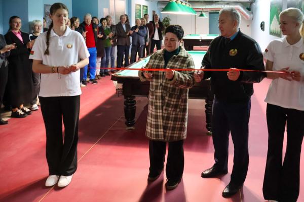 Торжественное открытие новой бильярдной комнаты