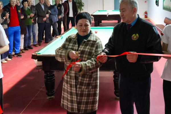 Торжественное открытие новой бильярдной комнаты