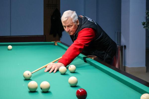 Торжественное открытие новой бильярдной комнаты