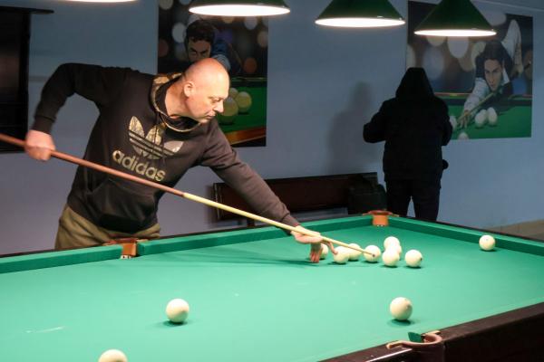 Торжественное открытие новой бильярдной комнаты