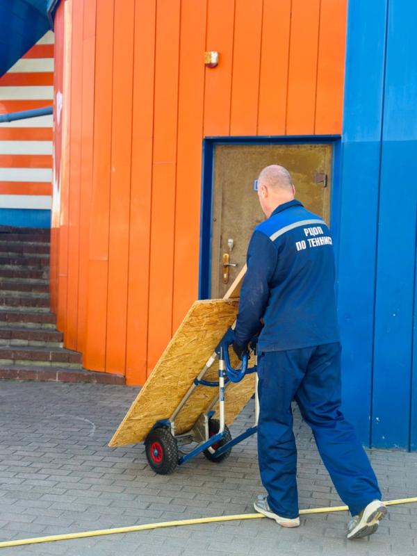 Субботник с душой: территория РЦОП преобразилась