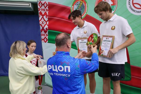 В Центре завершился республиканский турнир по теннису на призы «РЦОП по теннису»