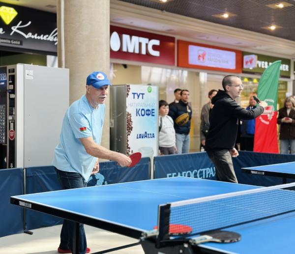 100 лет теннису: праздник в ТЦ 