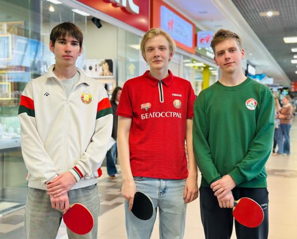 100 лет теннису: праздник в ТЦ 