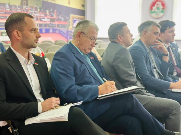 Министр спорта Сергей Михайлович Ковальчук - в диалоге с национальной командой