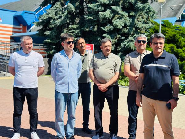Международное сотрудничество: гости из Баку на кортах Минска