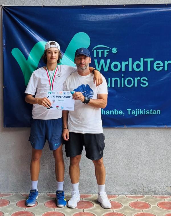 Александр Версоцкий финалист ITF J30 в Таджикистане