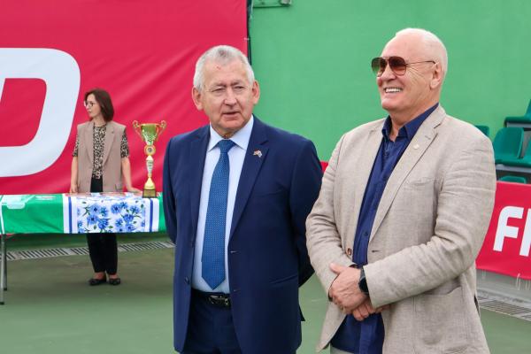 Завершилась спартакиада детско-юношеских спортивных школ по теннису