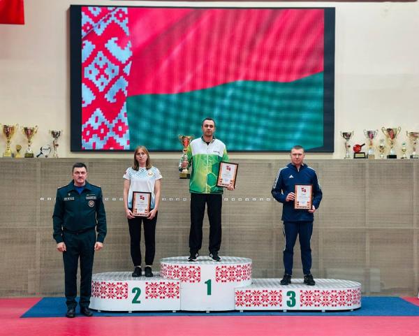 Не только медали: как прошел турнир МЧС по настольному теннису