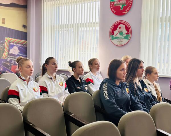 Верим в наших ребят: напутствие перед Чемпионатом Европы
